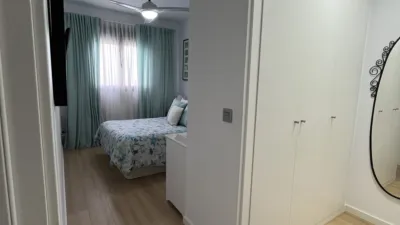 Piso en alquiler en Avenida de Manuel Clavero Arévalo, 1, Entrenúcleos (Dos Hermanas) de 950 €<span>/mes</span>