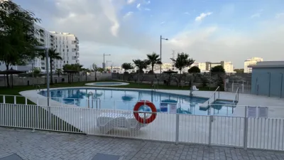 Piso en alquiler en Avenida de Manuel Clavero Arévalo, 1, Entrenúcleos (Dos Hermanas) de 950 €<span>/mes</span>