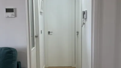 Piso en alquiler en Avenida de Manuel Clavero Arévalo, 1, Entrenúcleos (Dos Hermanas) de 950 €<span>/mes</span>