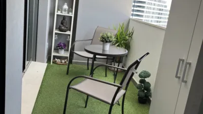 Piso en alquiler en Avenida de Manuel Clavero Arévalo, 1, Entrenúcleos (Dos Hermanas) de 950 €<span>/mes</span>