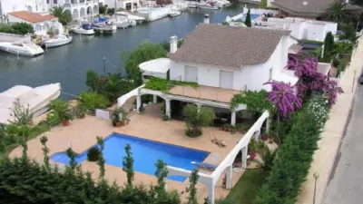 Chalet unifamiliar en alquiler en Carrer del Cap Blanc, 10, Santa Margarida (Roses)
