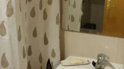 Piso en alquiler en Calle del Barrio Verde, 6, Cella de 890 €<span>/mes</span>