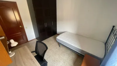 Piso en alquiler en Calle de Séneca, 4, Entrenúcleos (Dos Hermanas) de 930 €<span>/mes</span>