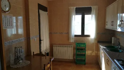 Casa unifamiliar en venta en Calle Fernando Escartín, 6, Poblado Nuevo de Escatrón (Escatrón) de 150.000 €