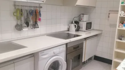 Habitación en alquiler en Calle del Arquitecto Reguera, 7, Centro (Oviedo) de 295 €<span>/mes</span>