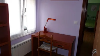 Habitación en alquiler en Calle del Puerto de Tarna, 6, Pumarín-Teatinos (Oviedo) de 300 €<span>/mes</span>