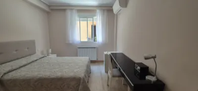 Piso en alquiler en Calle del Conde Duque, 3, Universidad-Malasaña (Distrito Centro. Madrid Capital) de 2.100 €<span>/mes</span>