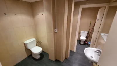 Local comercial en venta en Carrer de Sant Jaume, cerca de Carrer de Navarra, Centre (Granollers) de 110.000 €