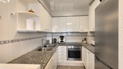 Apartment on Carrer de Ramon Sala i Saçala photo 6