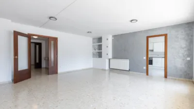 Piso en venta en Raval de Cortines, Caputxins-Santa Clara-Hospital (Vic) de 325.000 €