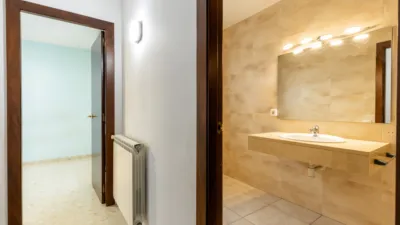 Piso en venta en Raval de Cortines, Caputxins-Santa Clara-Hospital (Vic) de 325.000 €