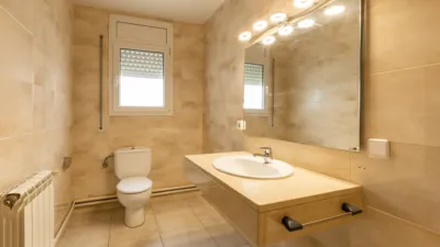 Piso en venta en Raval de Cortines, Caputxins-Santa Clara-Hospital (Vic) de 325.000 €