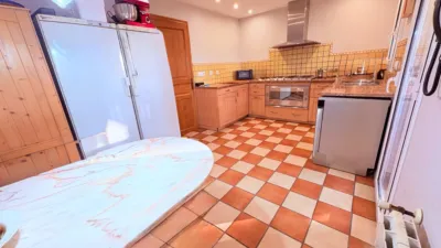 House on Carrer de la Roureda de Can Roig photo 25