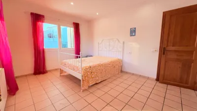 House on Carrer de la Roureda de Can Roig photo 55