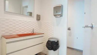 Local comercial en venta en Avinguda de Marie Curie, Can Bassa-Palou (Granollers) de 220.000 €