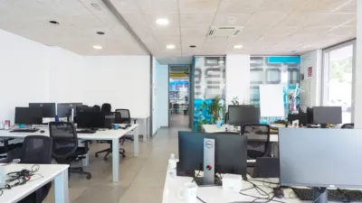 Local comercial en venta en Avinguda de Marie Curie, Can Bassa-Palou (Granollers) de 220.000 €