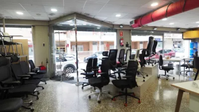 Local comercial en venta en Carrer de Princesa, cerca de Carrer de Navarra, Instituts-Ponent (Granollers) de 220.000 €