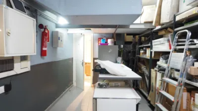 Local comercial en venta en Carrer de Princesa, cerca de Carrer de Navarra, Instituts-Ponent (Granollers) de 220.000 €