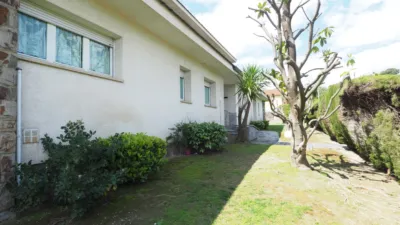 Chalet unifamiliar en venta en Carrer Travessia del Tibidabo, Canovelles de 700.000 €