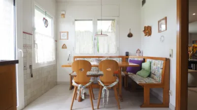 Chalet unifamiliar en venta en Carrer Travessia del Tibidabo, Canovelles de 700.000 €