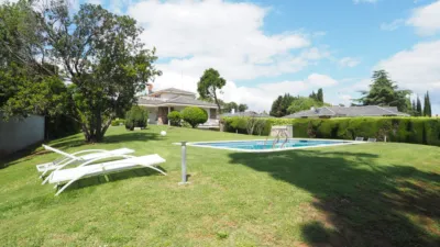 Chalet unifamiliar en venta en Carrer Travessia del Tibidabo, Canovelles de 700.000 €