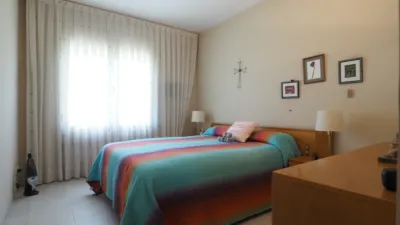 Chalet unifamiliar en venta en Carrer Travessia del Tibidabo, Canovelles de 700.000 €