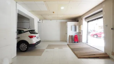 Local comercial en venta en Carrer de Rafael Casanova, Instituts-Ponent (Granollers) de 180.000 €