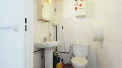 Local comercial en venta en Carrer de Rafael Casanova, Instituts-Ponent (Granollers) de 180.000 €