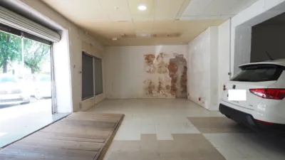 Local comercial en venta en Carrer de Rafael Casanova, Instituts-Ponent (Granollers) de 180.000 €
