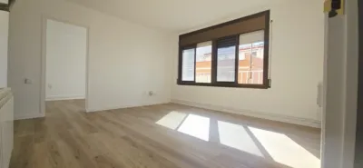 Piso en venta en Carrer del Sindicat, cerca de Carrer de la Duquessa de la Victòria, Can Palet (Distrito Can Palet-Xúquer. Terrassa) de 184.900 €