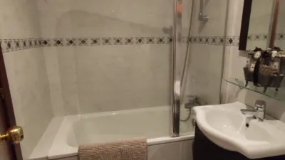 Piso en venta en Carrer de les Borges Blanques, cerca de Carrer de Reus, Les Arenes-Can Montllor-La Grípia (Distrito La Grípia-Sant Llorenç. Terrassa) de 141.000 €