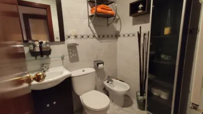 Piso en venta en Carrer de les Borges Blanques, cerca de Carrer de Reus, Les Arenes-Can Montllor-La Grípia (Distrito La Grípia-Sant Llorenç. Terrassa) de 141.000 €