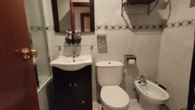Piso en venta en Carrer de les Borges Blanques, cerca de Carrer de Reus, Les Arenes-Can Montllor-La Grípia (Distrito La Grípia-Sant Llorenç. Terrassa) de 141.000 €