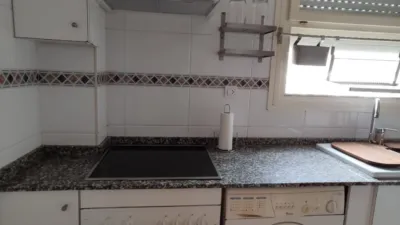 Piso en venta en Carrer de les Borges Blanques, cerca de Carrer de Reus, Les Arenes-Can Montllor-La Grípia (Distrito La Grípia-Sant Llorenç. Terrassa) de 141.000 €