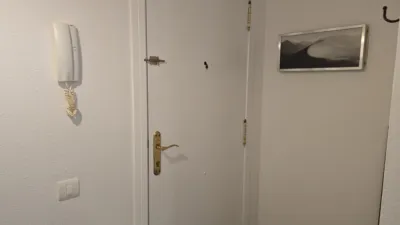 Piso en venta en Carrer de les Borges Blanques, cerca de Carrer de Reus, Les Arenes-Can Montllor-La Grípia (Distrito La Grípia-Sant Llorenç. Terrassa) de 141.000 €