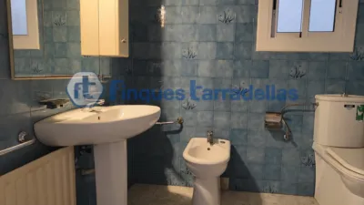 Townhouse at Carrer del Mas Torrents, 33 photo 4