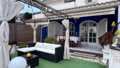 Semi-detached house in Llevantina-Montgavina-Quint-Mar-Garraf photo 3
