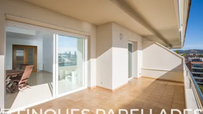 Duplex penthouse in Can Girona-Terramar-Vinyet photo 10