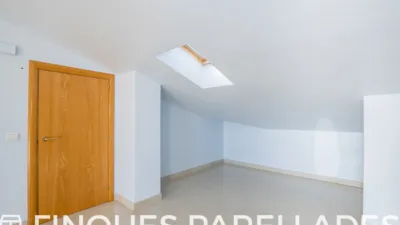 Duplex penthouse in Can Girona-Terramar-Vinyet photo 28