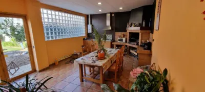Terraced house in Carrer de Brasil photo 47