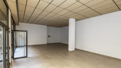 Local comercial en alquiler en Passeig de la Muntanya, 127, cerca de Carrer d' Ausiàs March - Vista 6
