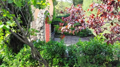 Chalet en venta en Calle Olivo, Santa Cruz de Pinares de 160.000 €