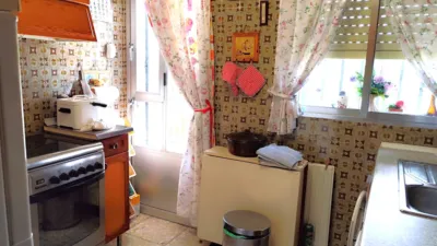 Chalet en venta en Calle Olivo, Santa Cruz de Pinares de 160.000 €