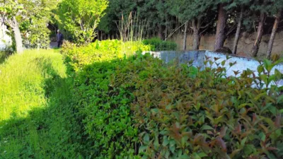 Chalet en venta en Calle Olivo, Santa Cruz de Pinares de 160.000 €