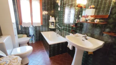 Casa en venta en Calle de Ruiz Alarcón, El Hoyo de Pinares de 85.000 €