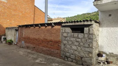 Casa en venta en Calle Fuentenueva, El Hoyo de Pinares de 125.000 €