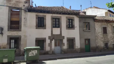 Casa en venta en Avenida Principal, 50, Las Navas del Marqués de 99.000 €
