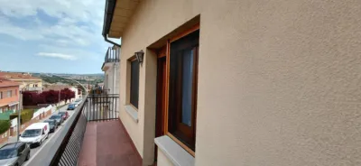 House in Centelles photo 2