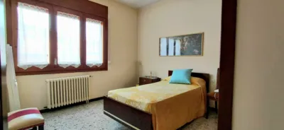 House in Centelles photo 10