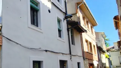 House in Centelles photo 2